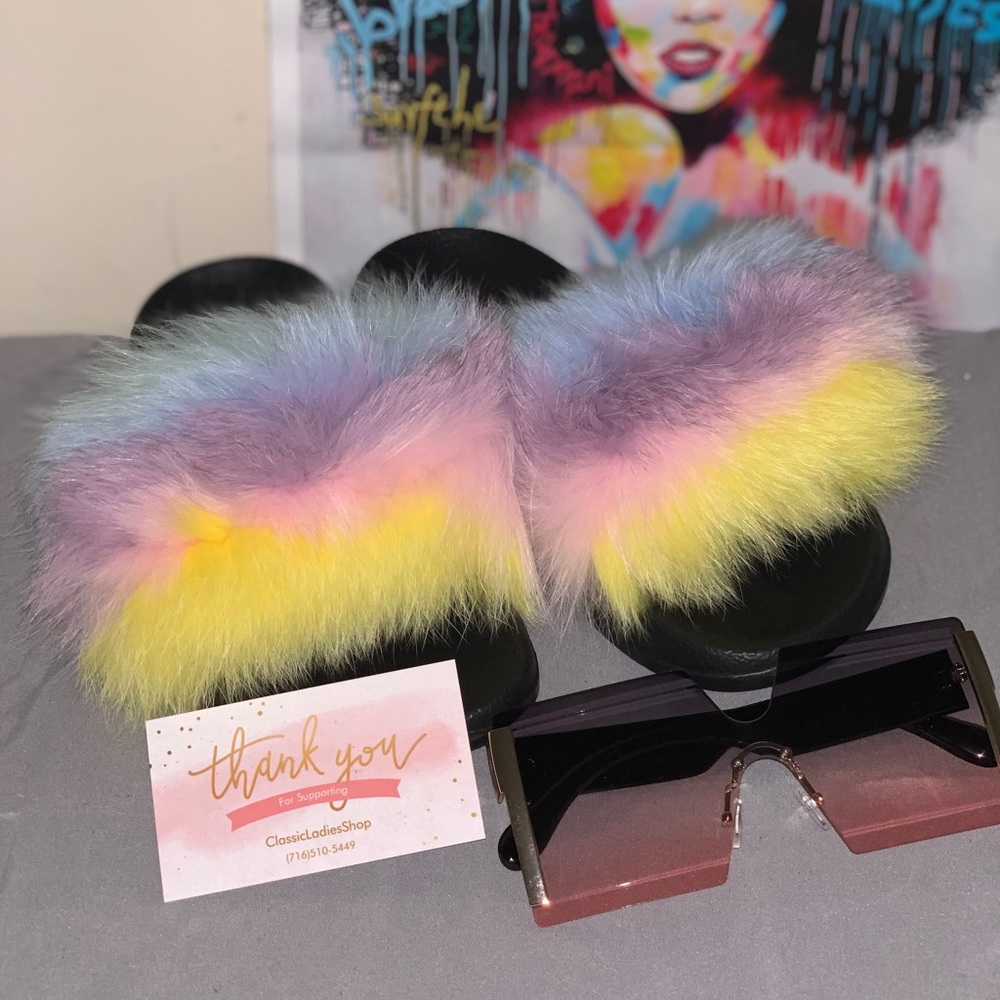 Soft Colors Slides & Solid Frame Glasses Set 💙
